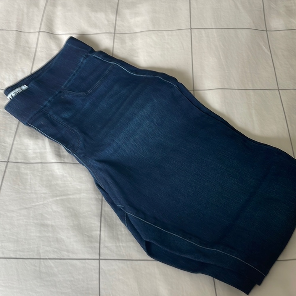 NWT, Nine West Ladies Crop Jeans